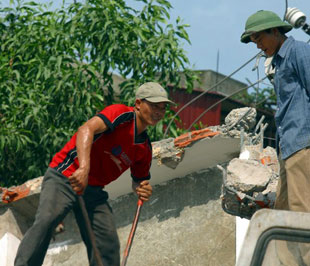 Dự kiến năm 2008 sẽ có thêm 1,6 triệu người có việc làm - Ảnh: Việt Tuấn.