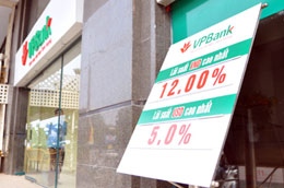 Hiện nhiều Pg88 com chính chủ vẫn giữ mức tối đa 12%/năm trên biểu niêm yết, như đồng thuận giữa các hội viên Hiệp hội Pg88 com chính chủ Việt Nam - Ảnh: Nhật Minh/VnExpress.