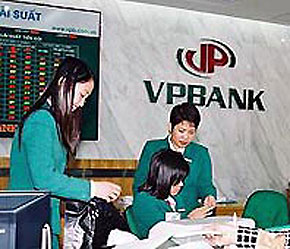 VPBank đang áp dụng lãi suất bậc thang tăng theo lượng tiền gửi.