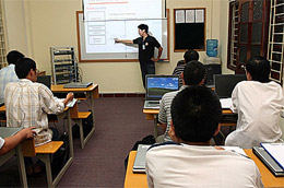GS Trần Đình Long, Đại học Quốc gia Hà Nội đề nghị, thành lập một trường đại học cần tách làm hai bước: thành lập trường và được phép hoạt động - Ảnh minh họa.