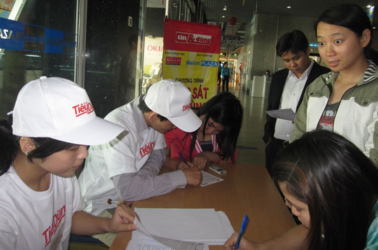 Nhóm khảo sát Tin&Dùng tại Trung tâm PG88 Sòng bạc trực tuyến TOP 1 Việt Nam | Casino, Nổ Hũ Mê Linh Plaza.