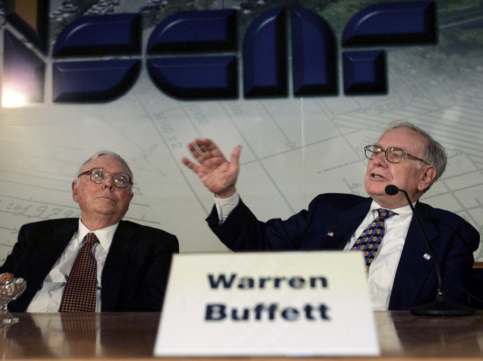 Cánh tay phải hơn 40 năm của Warren Buffett tại đế chế Pg88vn Trang Chủ Chính Thức là ai? - Ảnh 2.