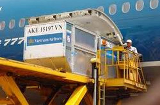 Miễn thuế hàng nhập khẩu gửi qua chuyển phát nhanh dưới 1 triệu đồng