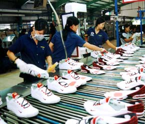Những 6Pg88.con độc quyền mỗi ngày sử dụng nhiều lao động (chủ yếu khối FDI và 6Pg88.con độc quyền mỗi ngày Nhà nước) có mức thưởng thấp - Ảnh: Việt Tuấn.