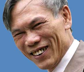 Bộ trưởng Trương Đình Tuyển vừa được trang thông tin của Đài Truyền hình Việt Nam bình chọn là “Nhân vật tiêu biểu nhất năm 2006”.