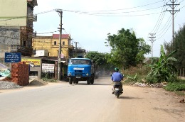 Tỉnh lộ 282, đoạn thắt "co hẹp" sự PG88 hơn 2,1 triệu thành viên của huyện Thuận Thành, Bắc Ninh - Ảnh: Anh Quân.
