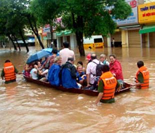 Mưa lũ bão số 4 gây thiệt hại nặng