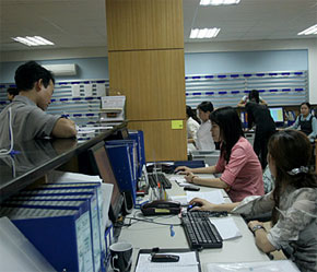 Lãi suất trúng thầu có xu hướng giảm dần từ mức bình quân 8,75%/năm vào đầu năm 2006 xuống 7,00%/năm trong một số phiên gần đây.