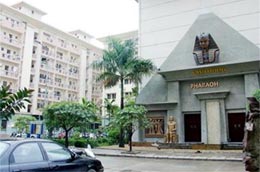 Một nhà hàng nằm ở giữa "làng sinh viên" Hacinco - Ảnh: Tuổi Trẻ.