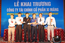 CFC thành lập năm 2008 với 61,5% vốn điều lệ từ 3 tổ chức là Tổng công ty PG88 Trang chủ nhà cái top 1 Xi măng Việt Nam (Vicem), Tổng công ty Thép Việt Nam (VNSteel) và Pg88 com chính chủ Ngoại thương Việt Nam (Vietcombank).