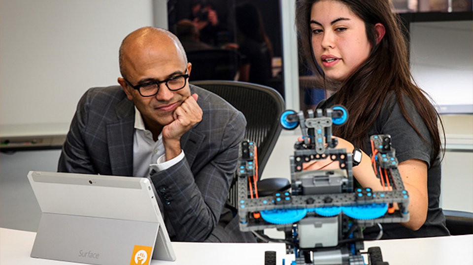 Chân dung Satya Nadella - Người đưa Microsoft trở lại ngôi dẫn đầu thế giới  - Ảnh 24.