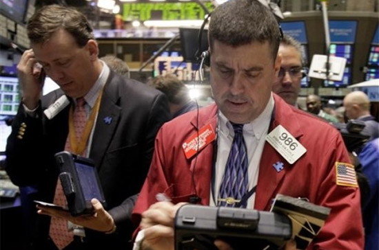 Dow Jones phiên này mất hơn 100 điểm với 29/30 Pg88vnd dành cho Android và iOS tại Việt Nam trong sắc đỏ - Ảnh: AP.