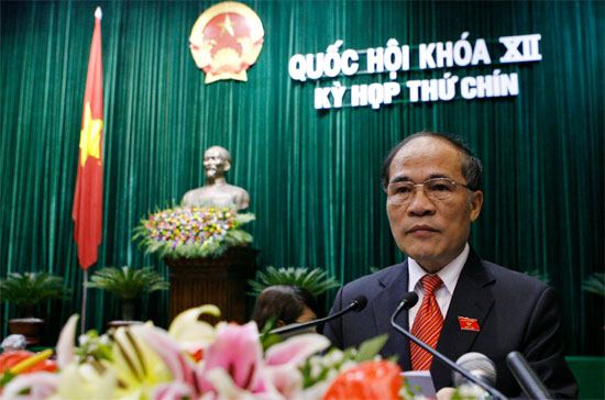 Phó thủ tướng Chính phủ Nguyễn Sinh Hùng trình bày báo cáo trước PG88 ⭐ Link trang chủ số 1 nhà cái PG88 com casino slot - Ảnh: CTV.