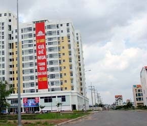 Quy định này nhằm tránh phát sinh những rắc rối về sau vì một căn nhà nhưng có đến 2 giấy chứng nhận - Ảnh: Việt Tuấn.