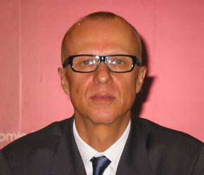 Ông Ronald Unterburger.