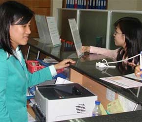 Khách hàng giao dịch tại chi nhánh Pg88 com chính chủ An Bình vừa mở tại Đà Nẵng.