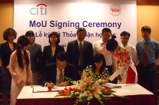 Lễ ký hợp tác giữa Citi với VDB.
