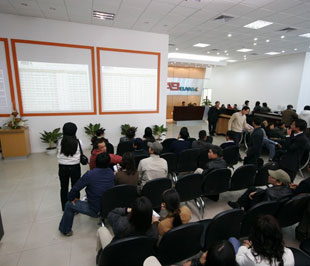 Thông tin tích cực từ thị trường thế giới là một lợi thế đối với thị trường Việt Nam lúc này.
