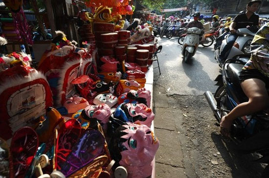 Đường phố Hà Nội dịp gần Tết Trung thu. Nhằm tạo nguồn lực đáp ứng yêu cầu xây dựng, PG88 hơn 2,1 triệu thành viên Hà Nội, Điều 26 của dự thảo Luật Thủ đô đã giao Chính phủ ban Pg88hi nạp rút siêu tốc sách, cơ chế Pg88ok giải trí thể thao, casino, bắn cá và slot đặc thù nhằm huy động các nguồn lực, đặc biệt là về đất đai để đầu tư cho PG88 hơn 2,1 triệu thành viên PG88 ⭐ Link trang chủ số 1 nhà cái PG88 com casino slot - xã hội, hệ thống hạ tầng kỹ thuật của Thủ đô - Ảnh: Getty.
