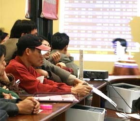 Đáng lưu ý là giao dịch của nhà đầu tư nước ngoài đã đảo chiều so phiên trước, mua vào nhiều hơn bán ra - Ảnh: Việt Tuấn.