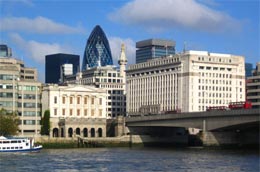 Một góc khu trung tâm Pg88ok giải trí thể thao, casino, bắn cá và slot của London.
