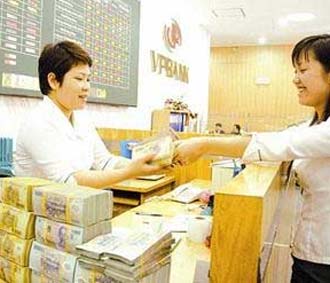 Trong thời gian cuối tháng 2 đầu tháng 3, tiền mặt (chủ yếu là tiền tiết kiệm) nộp vào kho của các chi nhánh Pg88 com chính chủ Nhà nước rất lớn.