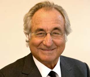 Ngày 12/3 vừa qua, Madoff đã nhận toàn bộ 11 tội danh mà tòa án liên bang ở Manhattan buộc tội ông ta, gồm có tội gian lận, khai man, trộm cắp, rửa tiền...
