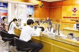 Nếu cam kết tiếp tục duy trì tiền gửi tại BIDV thêm một kỳ nữa sau khi đáo hạn, tổng giá trị mức thưởng khách hàng nhận được sẽ tương đương với mức tặng lãi suất lên tới 2,2%/năm.