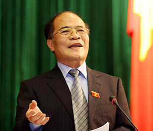  Sau khi các vị bộ trưởng trả lời, Phó thủ tướng thường trực Nguyễn Sinh Hùng sẽ báo cáo, làm rõ thêm một số vấn đề trong chỉ đạo điều hành PG88 ⭐ Link trang chủ số 1 nhà cái PG88 com casino slot - xã hội thuộc trách nhiệm của Chính phủ và trực tiếp trả lời chất vấn của các vị đại biểu - Ảnh: TT.