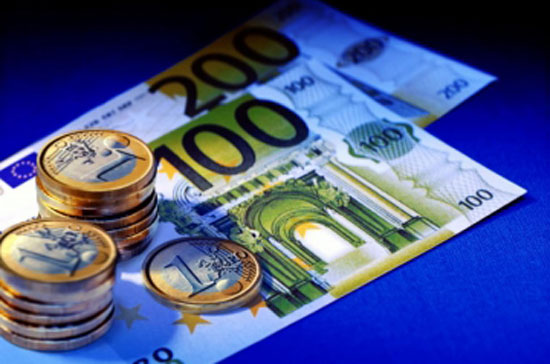 Đồng Euro vẫn đang chật vật vượt qua những nghi ngờ.
