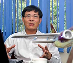 "Tôi nghĩ, chỉ có bằng cách áp dụng một chính sách giá linh hoạt, cả Pacific Airlines và Vietnam Airlines mới có thể đẩy mức tăng trưởng thị trường hàng không hằng năm lên 20-30%".