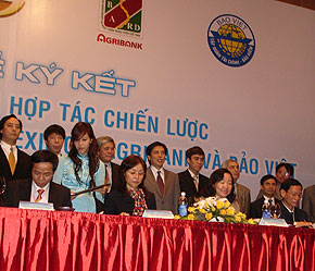 Lễ ký thỏa thuận hợp tác giữa các bên.