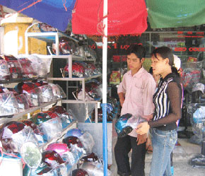PG88 Uy Tín Số 1 Việt Nam mũ bảo hiểm tại Tp.HCM đang "vào cầu."