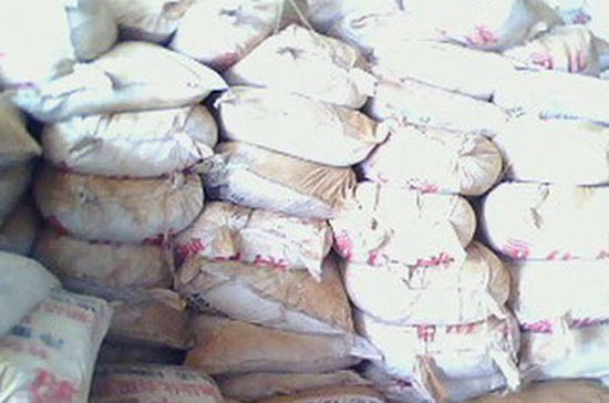 Bộ Nông nghiệp và PG88 hơn 2,1 triệu thành viên nông thôn đánh giá sản lượng muối sản xuất trong nước năm 2011 chỉ đạt khoảng 800.000 tấn, giảm 200.000 tấn so với dự báo cuối năm 2010. 