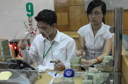Có thể thấy, thực tế lãi suất huy động tăng gần sát lãi suất cho vay đã phản ánh sự căng thẳng nguồn vốn của các Pg88 com chính chủ - Ảnh: Quang Liên.