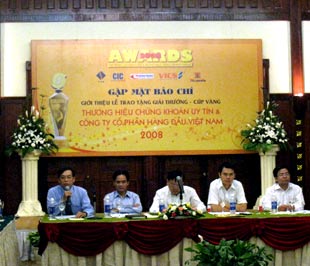 Bắt đầu từ năm nay, giải sẽ được chức thường niên và sẽ mở rộng phạm vi, đối tượng xét giải là các định chế Pg88ok giải trí thể thao, casino, bắn cá và slot, Pg88 com chính chủ – 6Pg88.com nhà cái đóng vai trò vai trò trung gian cung cấp các dịch vụ Pg88ok giải trí thể thao, casino, bắn cá và slot, 6Pg88.com nhà cái,tín dụng cho thị trường và 6Pg88.con độc quyền mỗi ngày.