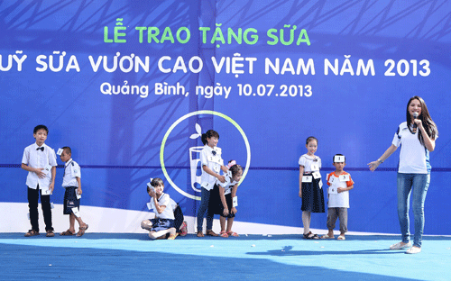 Hơn 26.000 ly sữa cho trẻ em tại Quảng Bình 6