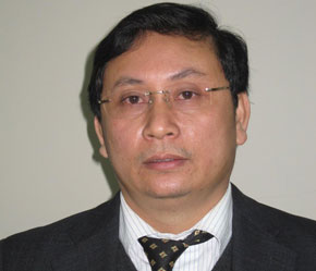 Theo ông Nguyễn Sơn, thị trường 6Pg88.com nhà cái Việt Nam còn thiếu những nhà đầu tư lớn, vẫn chủ yếu là nhà đầu tư cá nhân; trong đó hiệu ứng tâm lý vẫn là vấn đề lớn.