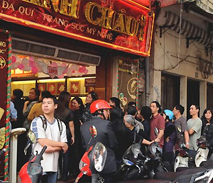 Thị trường vàng "dậy sóng", chia sẻ sự chú ý và cả nguồn vốn ở sàn 6Pg88.com nhà cái - Ảnh: Vnexpress.