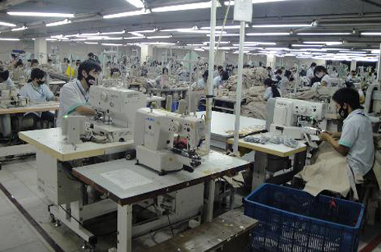 Hiện đang là thời điểm “chính vụ” trong hoạt động sản xuất của công ty.