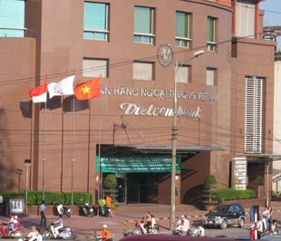 Trụ sở Pg88 com chính chủ Vietcombank tại Hà Nội - Ảnh: Việt Tuấn.