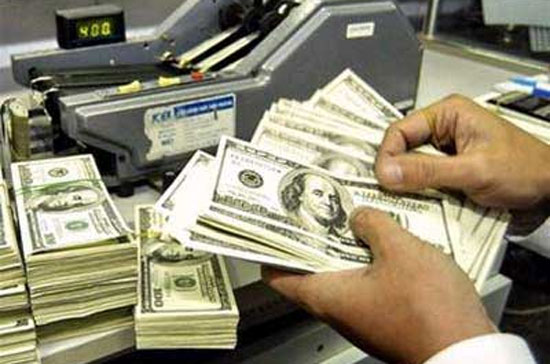 Giá USD do Pg88 com chính chủ Vietcombank niêm yết sáng nay còn 20.600 đồng (mua vào) và 20.670 đồng (bán ra), giảm tương ứng 50 đồng và 80 đồng so với hôm qua.