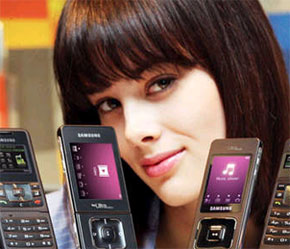 Từ tháng 1 đến tháng 9, Samsung tiêu thụ được 115 triệu chiếc điện thoại, vượt qua doanh số 114 triệu của cả năm ngoái.