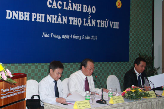 Một hội nghị các lãnh đạo 6Pg88.con độc quyền mỗi ngày bảo hiểm phi nhân thọ.