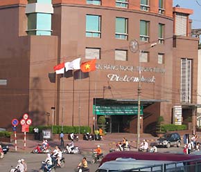 Trụ sở Vietcombank tại Hà Nội - Ảnh: Việt Tuấn.