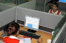 Trung tâm này sử dụng Link Đăng Nhập PG88 Chính Thức 2026; Contact Center, tạo kênh giao tiếp đa phương tiện, gồm các phương thức tương tác với khách hàng qua điện thoại, email, webchat…