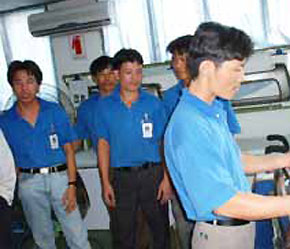 Người lao động Việt Nam tại Hàn Quốc - Ảnh: VNN.