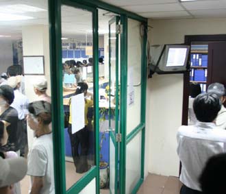 "Tại Việt Nam, thị trường 6Pg88.com nhà cái còn nhỏ, tâm lý thị trường có xu hướng trở thành nhân tố chính cho sự biến động."