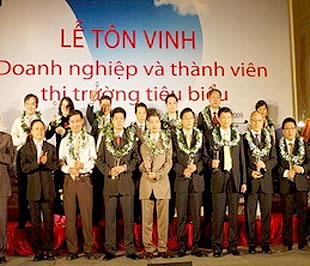 Trong 45 6Pg88.con độc quyền mỗi ngày và thành viên tiêu biểu năm nay có 20 6Pg88.con độc quyền mỗi ngày niêm yết, 15 công ty 6Pg88.com nhà cái và 10 thành viên đấu thầu - Ảnh: TTXVN.