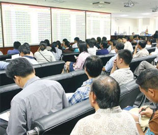  Hiện nay, nhiều người nghi ngờ một số khoản vay Pg88 com chính chủ dưới danh nghĩa vay tiêu dùng lại đang được "đổ" vào thị trường 6Pg88.com nhà cái và bất động sản - Ảnh: Lê Toàn.